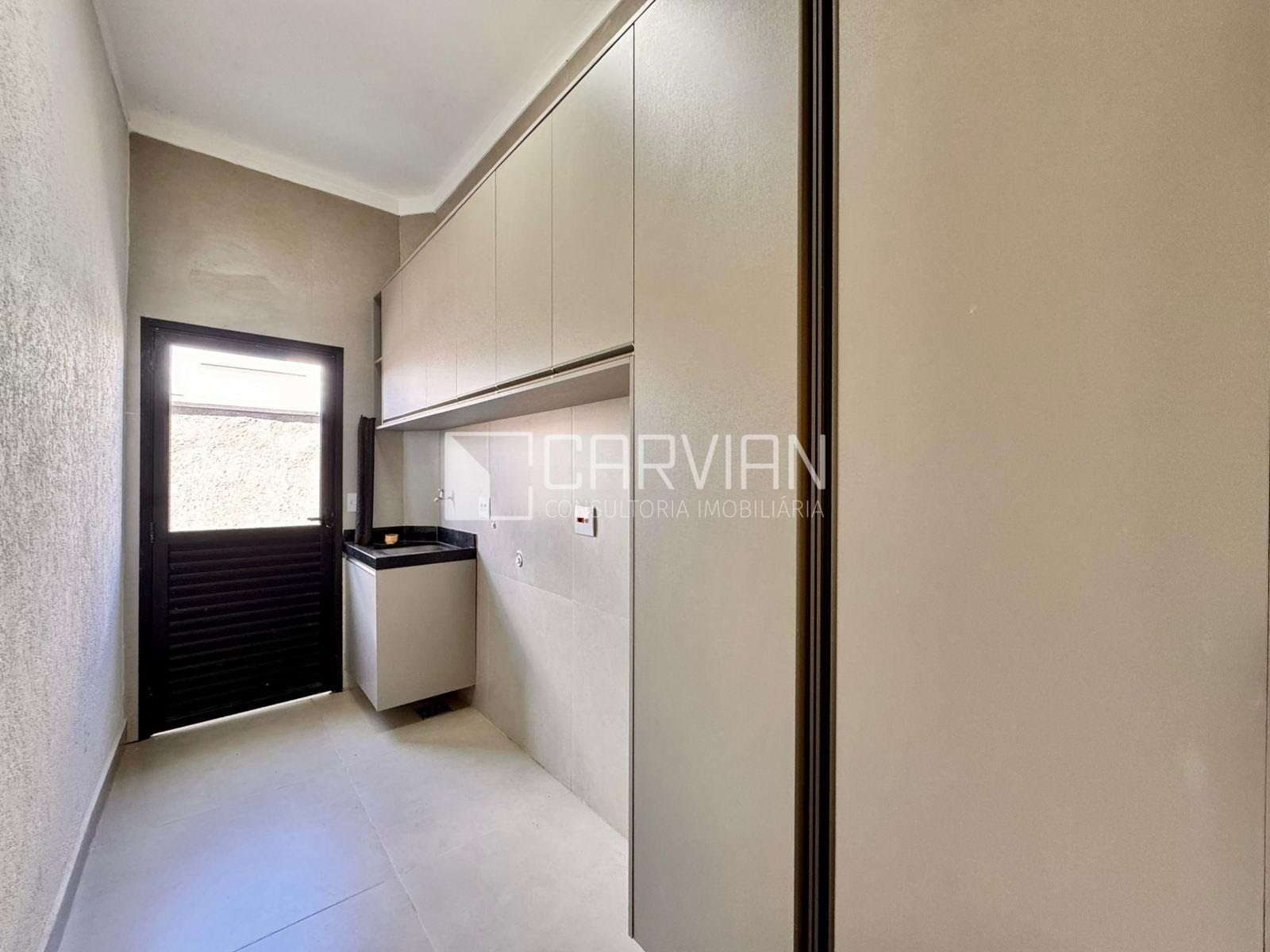 Casa à venda com 3 quartos, 3 suítes, 4 vagas e 390m² no Residencial Alto do Castelo, Ribeirão Preto (SP) — foto 8 de 30