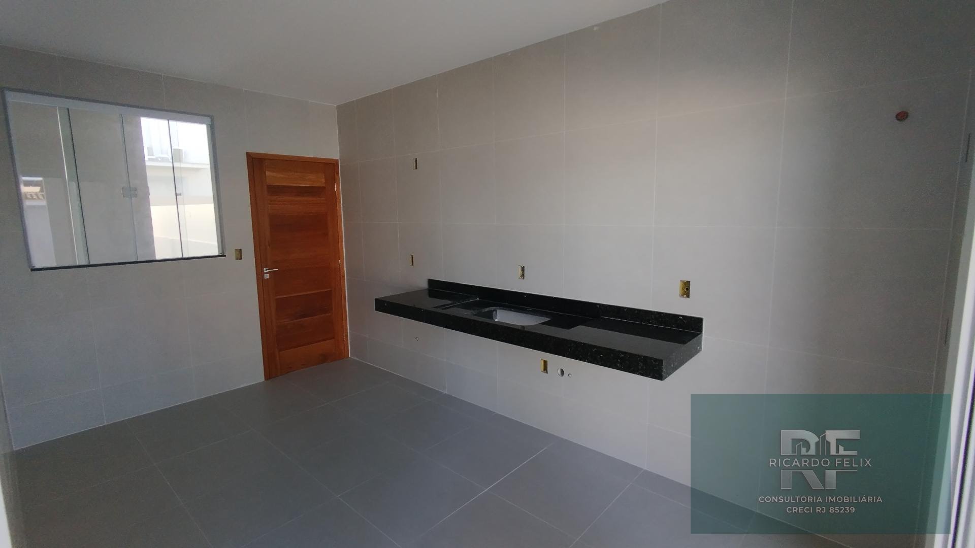 Casa à venda com 3 quartos, 1 suíte, 2 vagas e 210m² no Ouro Verde, Rio das Ostras (RJ) — foto 7 de 26