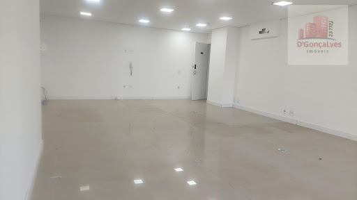 Sala Comercial no Centro de Diadema, 76m², 2 Banheiros para Alugar