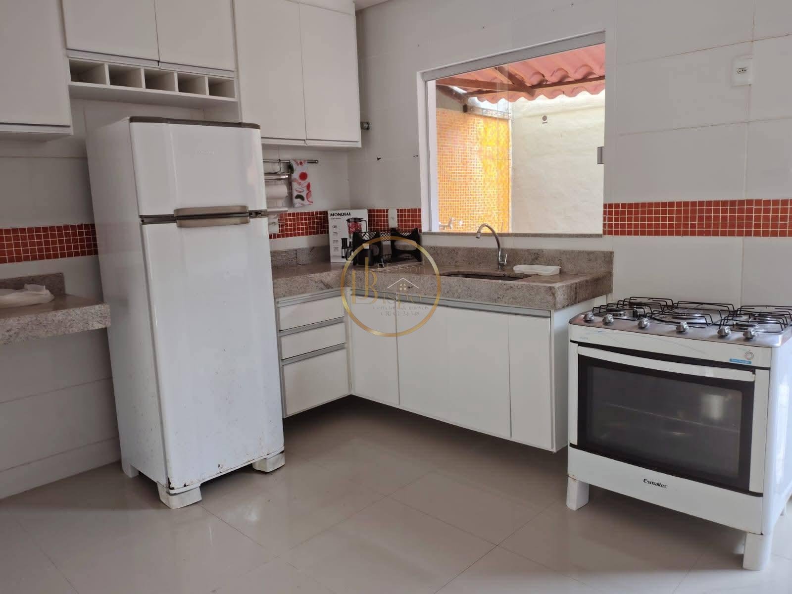 Apartamento para alugar com 2 quartos, 2 suítes, 1 vaga e 100m² no Praia de Taperapuã, Porto Seguro (BA) — foto 9 de 9