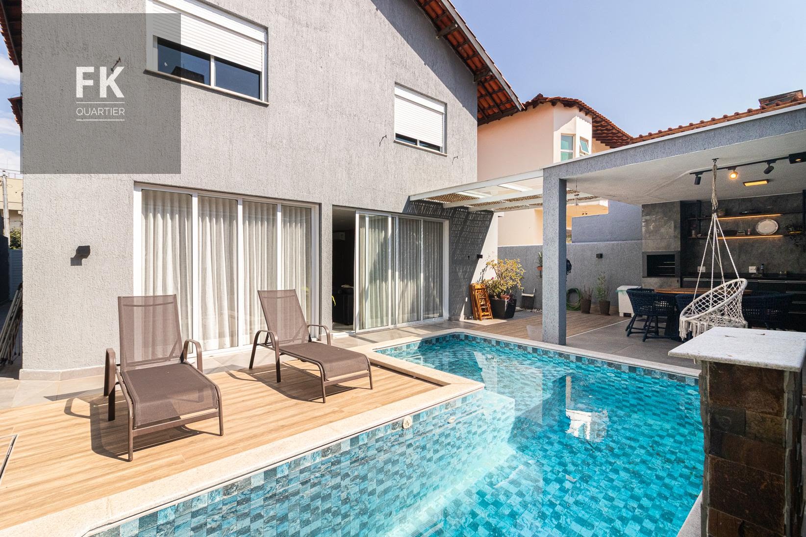 Casa à venda com 4 quartos, 4 suítes, 4 vagas e 319m² no Alphaville, Santana de Parnaíba (SP) — foto 2 de 29