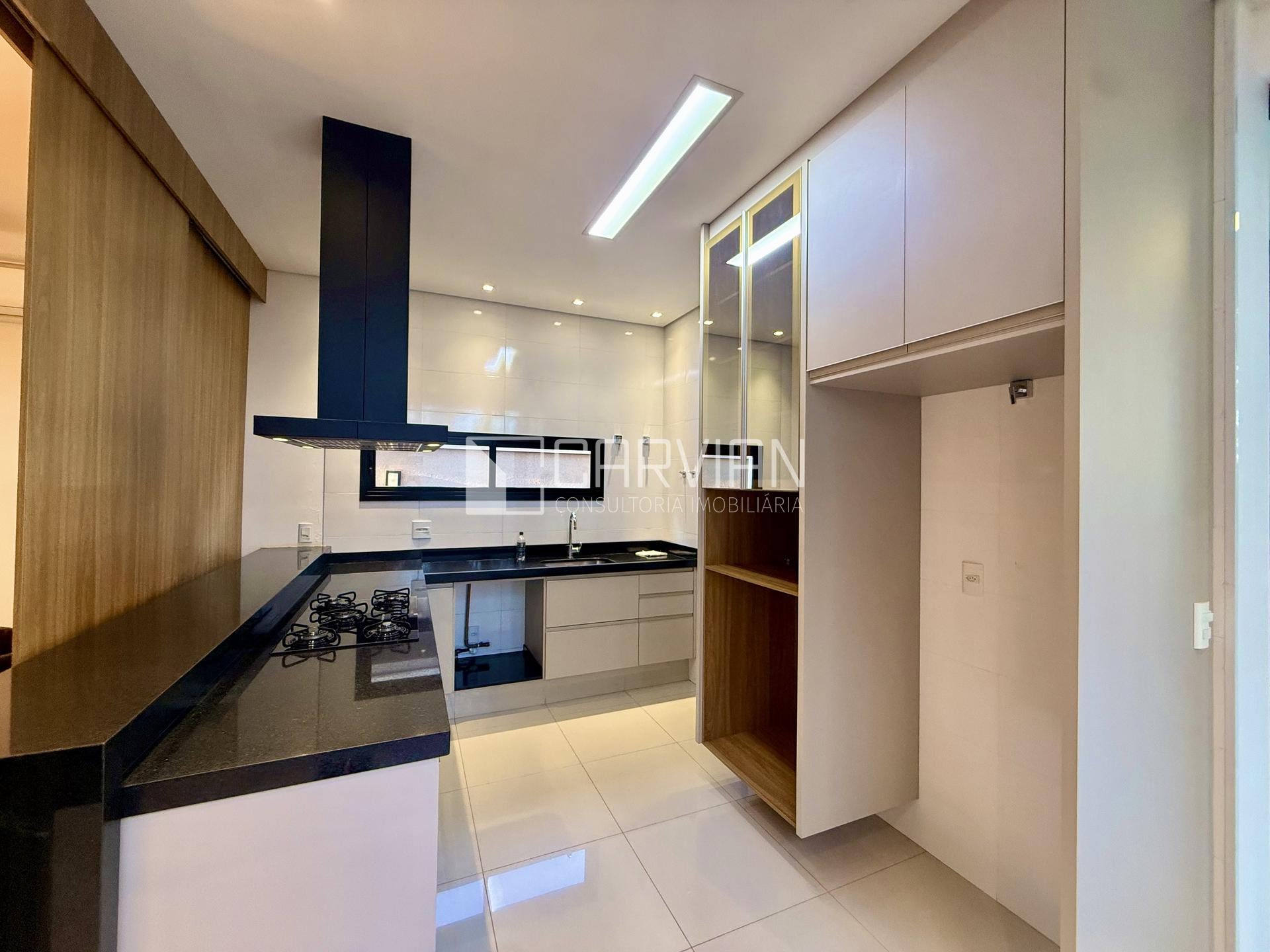 Casa à venda com 3 quartos, 3 suítes, 5 vagas e 267m² no Bonfim Paulista, Ribeirão Preto (SP) — foto 10 de 30
