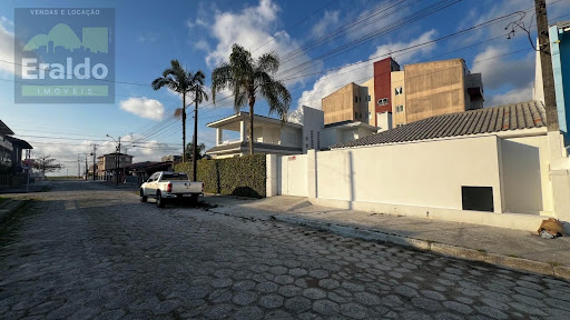Sobrado em Balneário Ipanema - Pontal do Paraná, PR