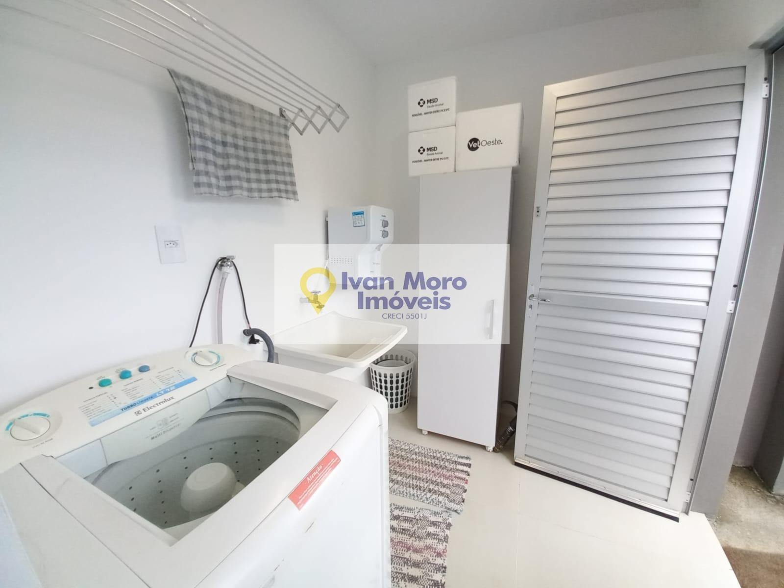 Casa para alugar com 4 quartos, 1 suíte, 3 vagas e 200m² no Daniela, Florianópolis (SC) — foto 11 de 30