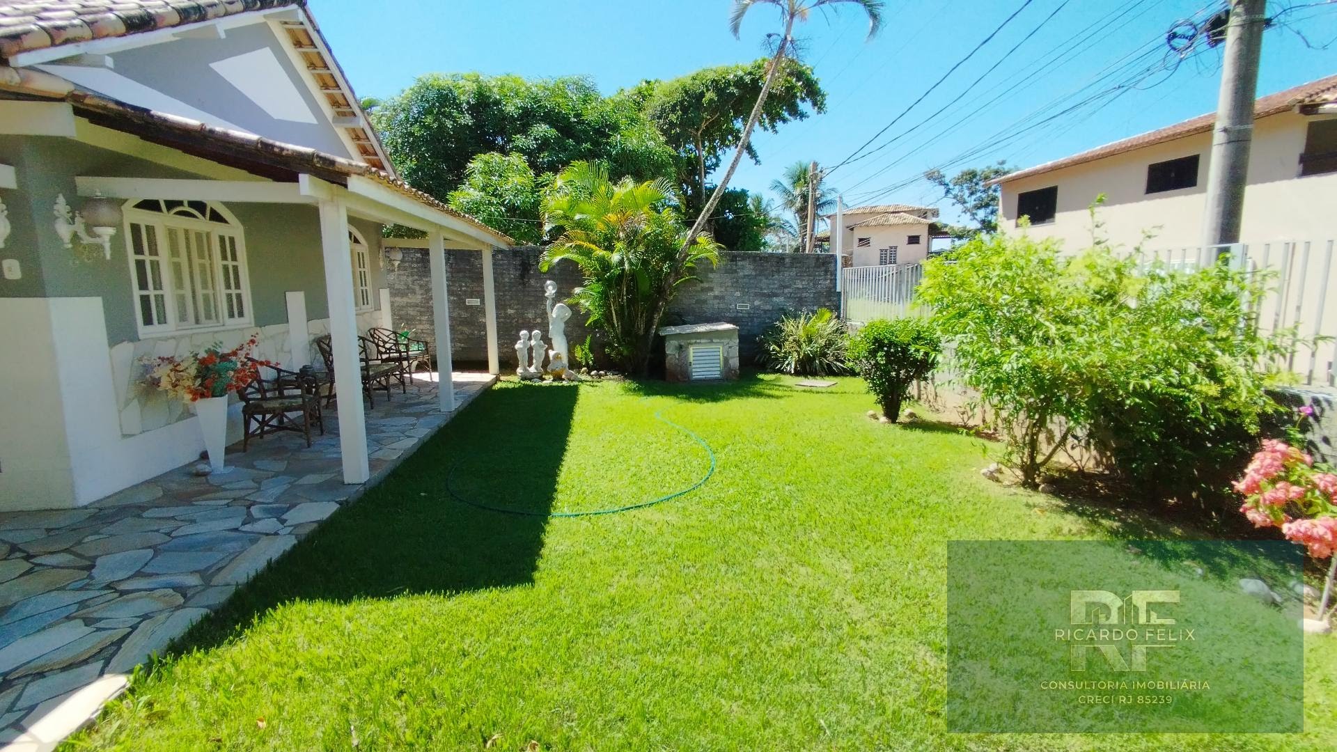 Casa à venda com 5 quartos, 2 suítes, 3 vagas e 700m² no Costazul, Rio das Ostras (RJ) — foto 2 de 30