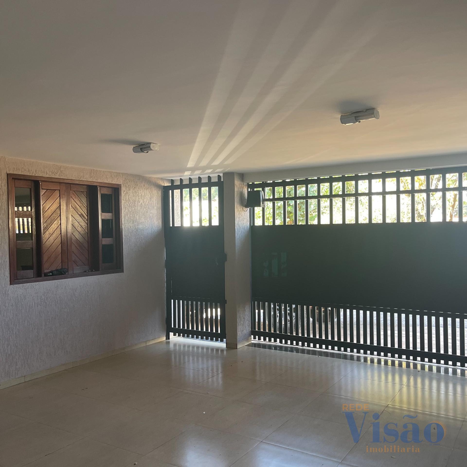 Casa à venda com 3 quartos, 1 suíte, 2 vagas e 150m² no Bairro Vila Mariana, Paracatu (MG) — foto 23 de 27