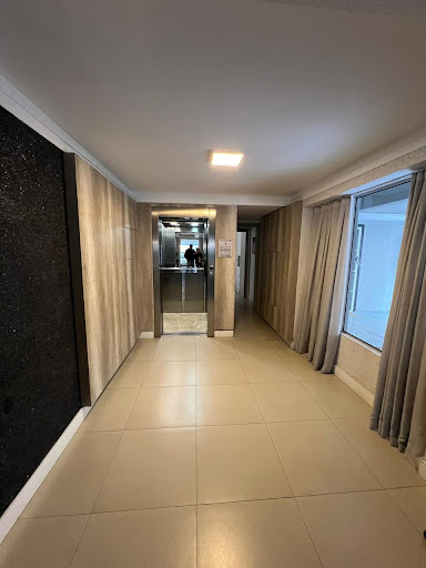 Apartamento 03 Dorm. em Meia Praia  -  Itapema