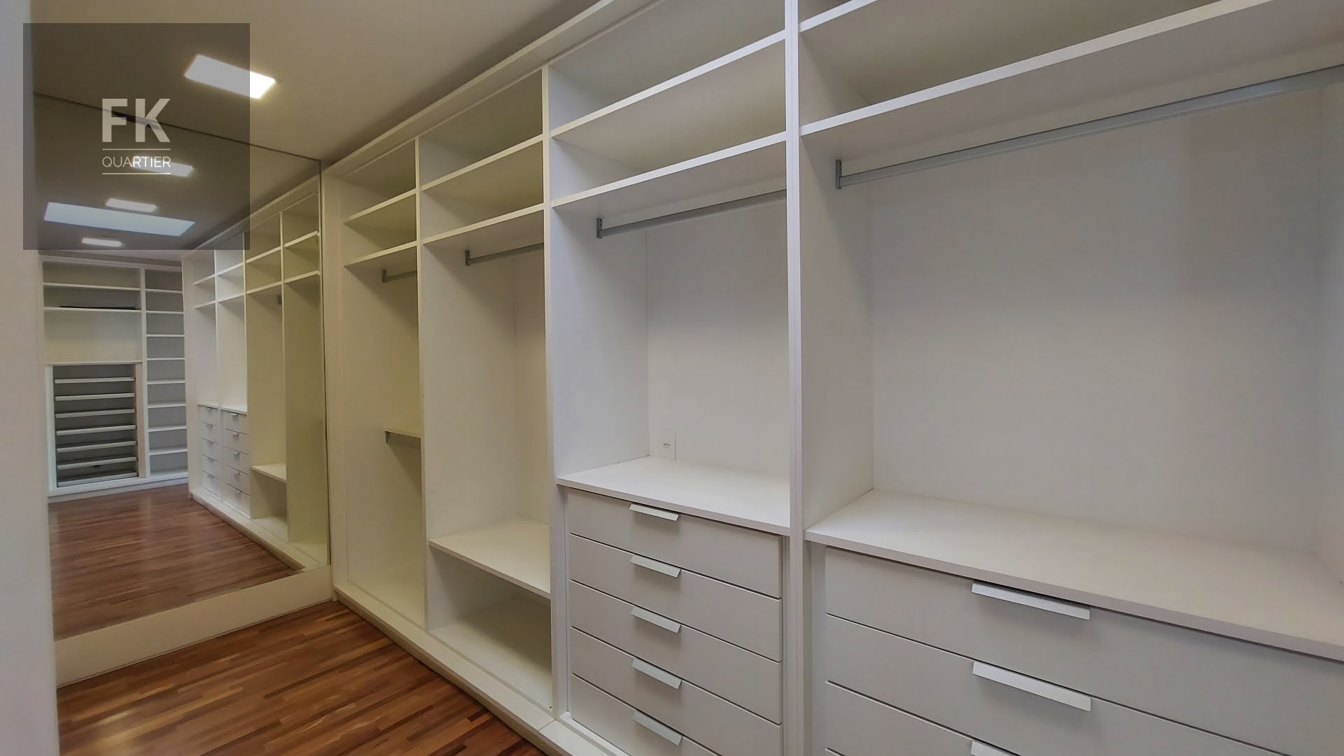 Casa à venda com 5 quartos, 5 suítes, 4 vagas e 730m² no Alphaville Conde II, Barueri (SP) — foto 18 de 30