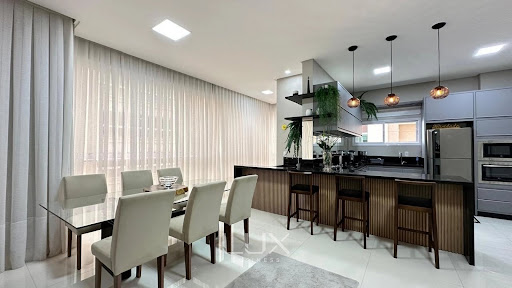 Apartamento 03 Dorm. em Meia Praia  -  Itapema
