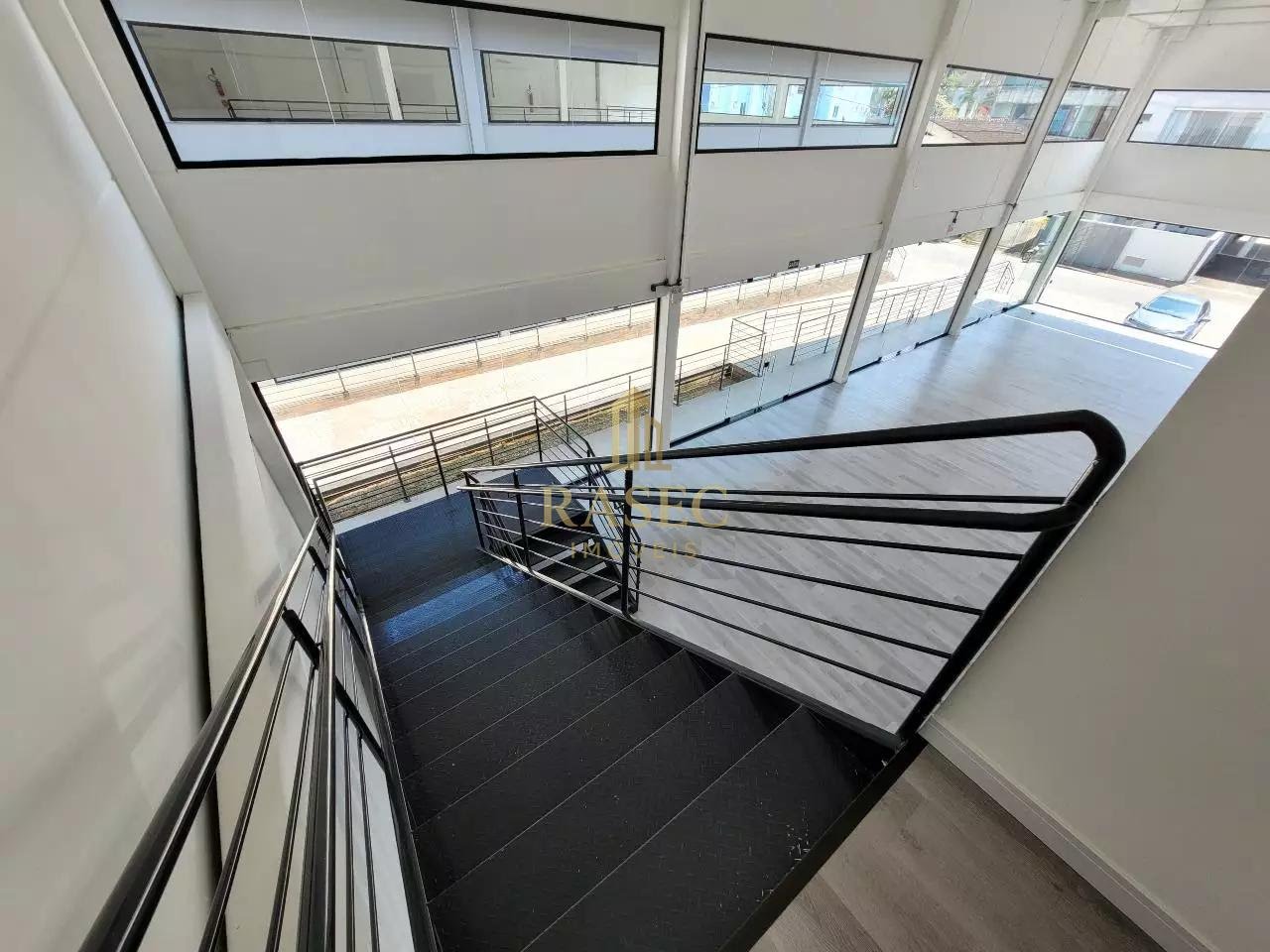 Comercial para alugar com 2 banheiros e 400m² no Centro I, Brusque (SC) — foto 7 de 10