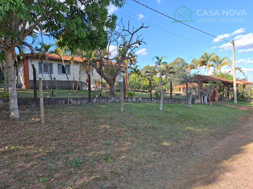Chácara à Venda em São Pedro, 2 Suítes, 150m² – Alpes das Águas