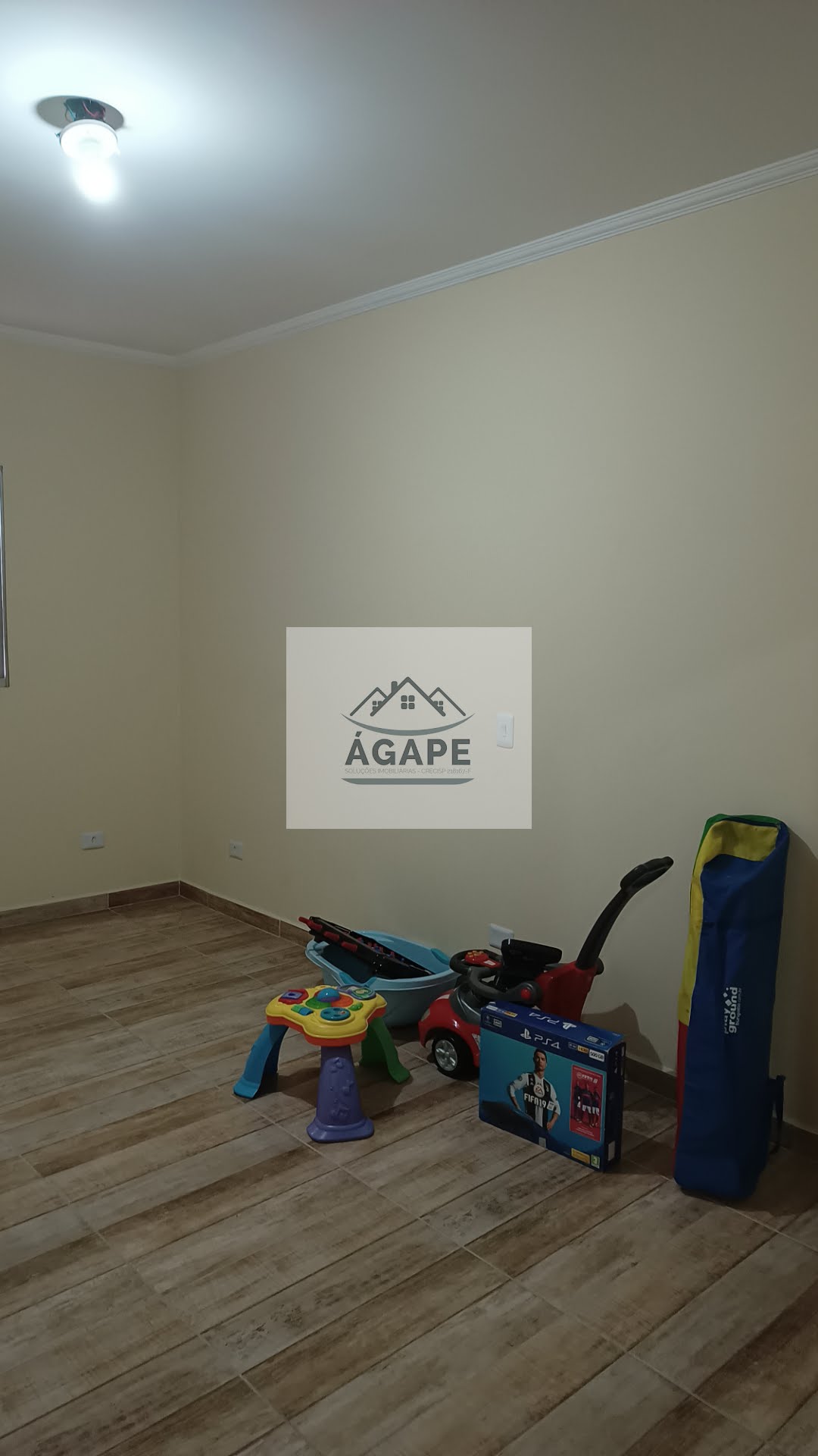 Casa à venda com 4 quartos, 1 suíte, 1 vaga e 250m² no Parque Ipe, São Paulo (SP) — foto 18 de 22