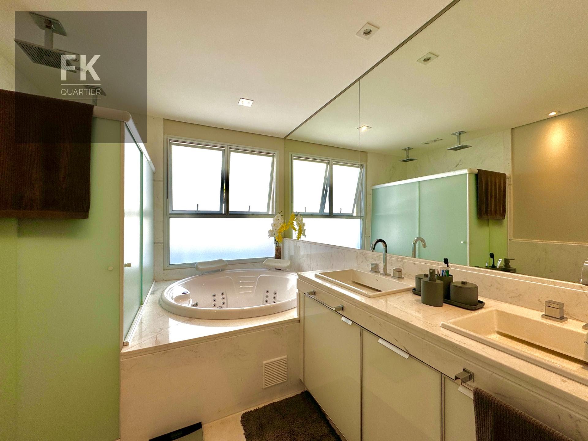 Casa à venda com 5 quartos, 5 suítes, 4 vagas e 500m² no Alphaville Residencial Dois, Barueri (SP) — foto 23 de 30