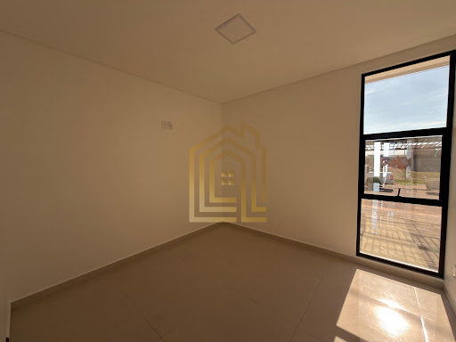 Casa à Venda no bairro Paraíso Tropical, Cascavel – 2 Quartos, 78m²