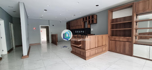 Casa Comercial em Vila Adyana  -  São José dos Campos