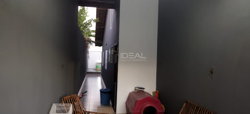 Casa com 2 quartos com suíte e varanda gourmet no Parque Imperial