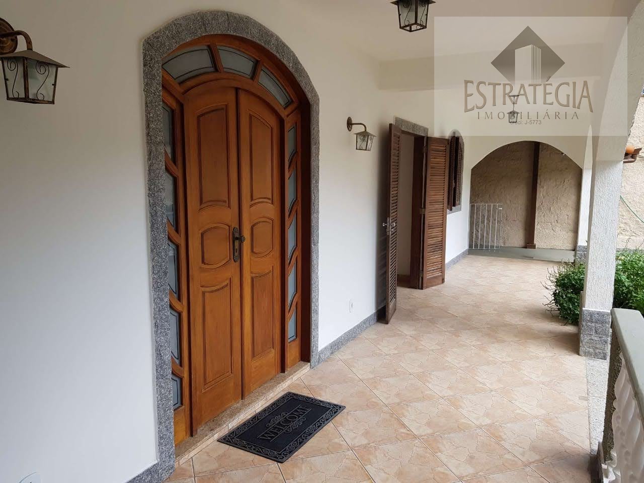 Casa à venda com 3 quartos, 1 suíte, 4 vagas e 225m² no Bingen, Petrópolis (RJ) — foto 15 de 30