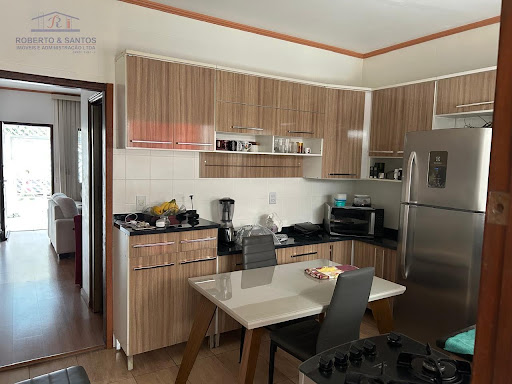 Cozinha com armários
