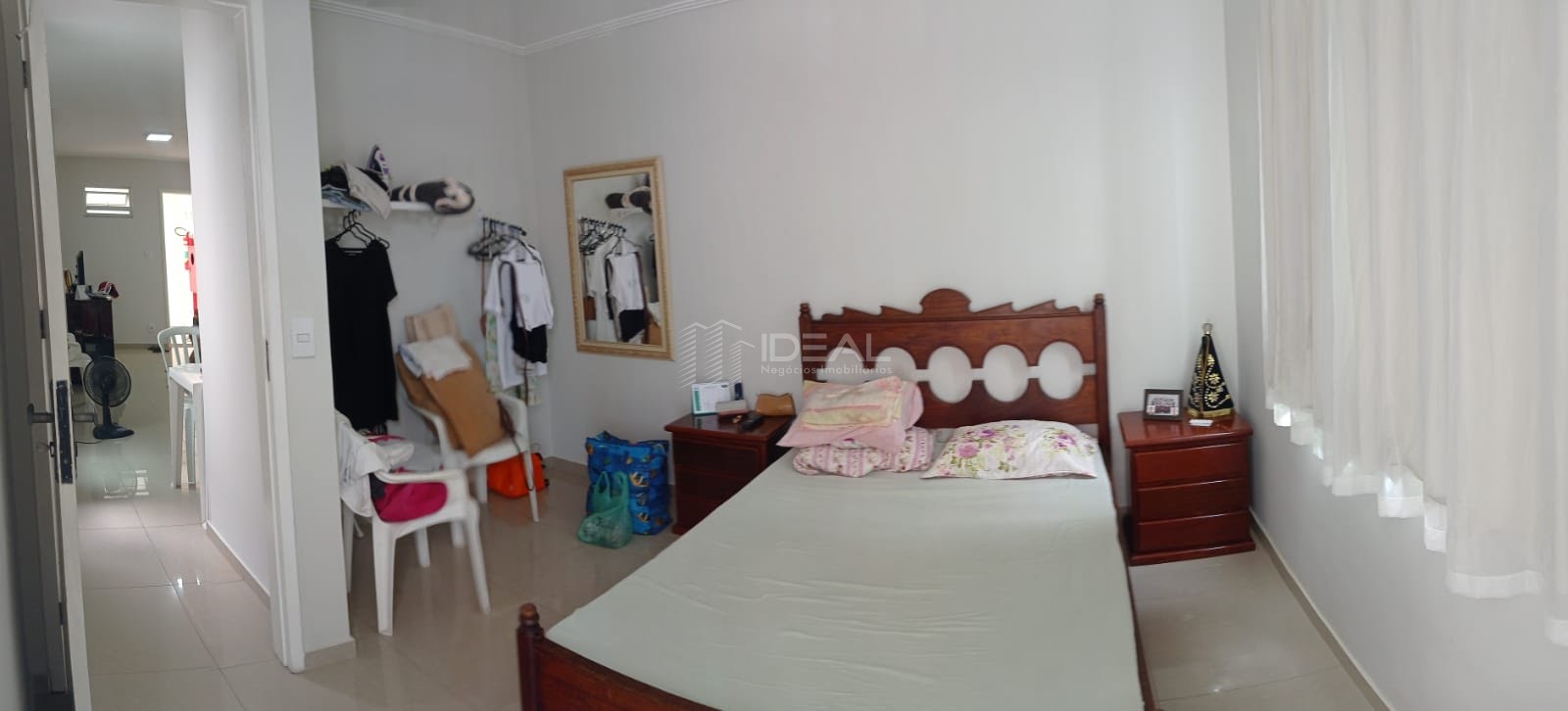 Vendo 04 apartamentos de 01 quarto no centro, sendo 02 com sacada e 02 com pequena área externa de ventilação cod 16414