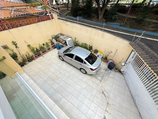 Casa à Venda em Guarulhos: 3 Dorms, 1 Suíte, 232m²