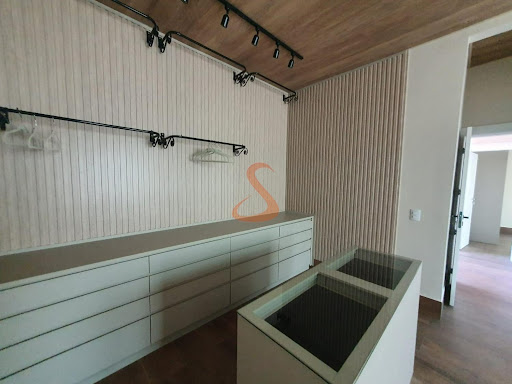 Casa em  Residencial TAMBORÉ  3 Suítes / 252m²  à Venda