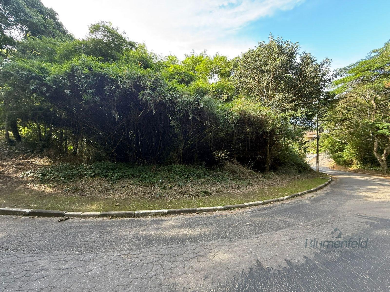 Terreno à venda com 1437m² de terreno no Condomínio Arujazinho II, Arujá (SP) — foto 4 de 6