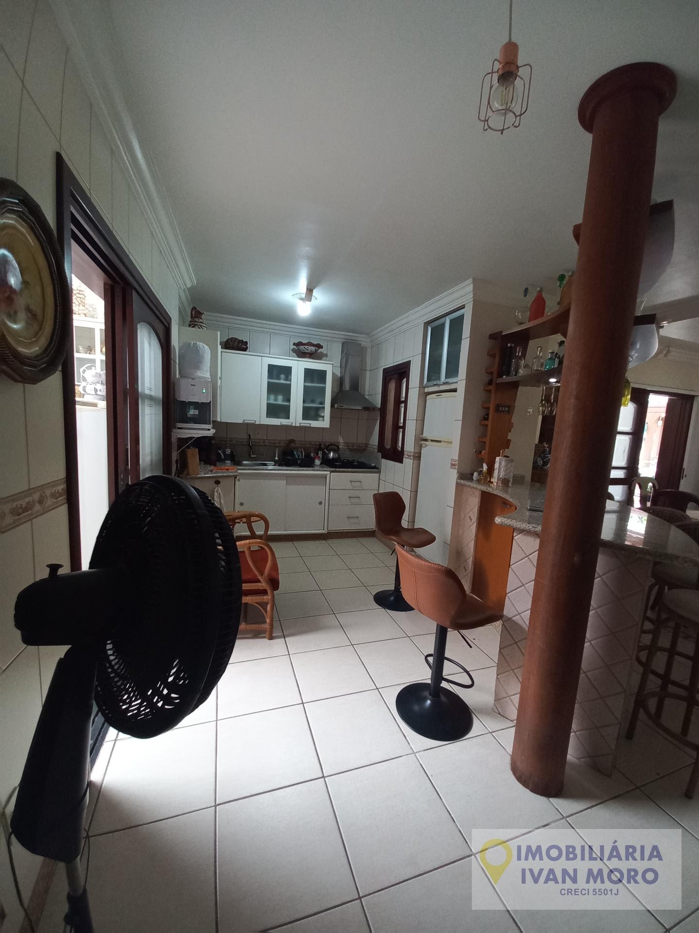 Casa à venda com 5 quartos, 2 suítes, 4 vagas e 219m² no Daniela, Florianópolis (SC) — foto 28 de 30