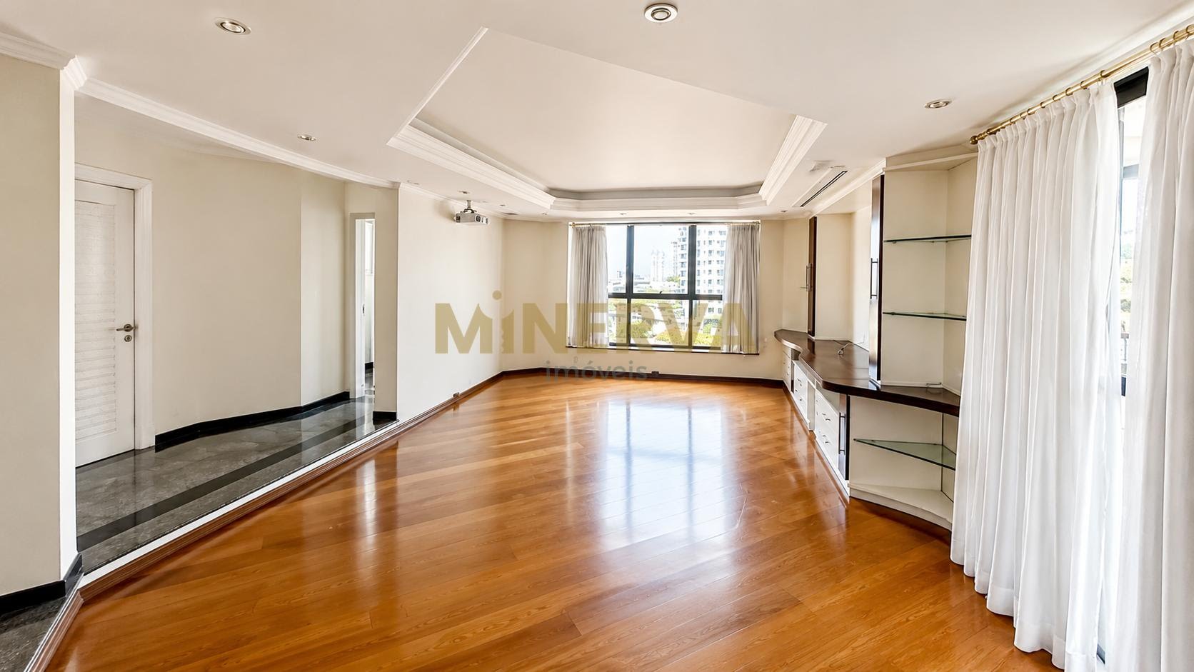Apartamento à venda com 4 quartos, 4 banheiros, 4 vagas e 277m² no Vila Gomes Cardim, São Paulo — foto principal