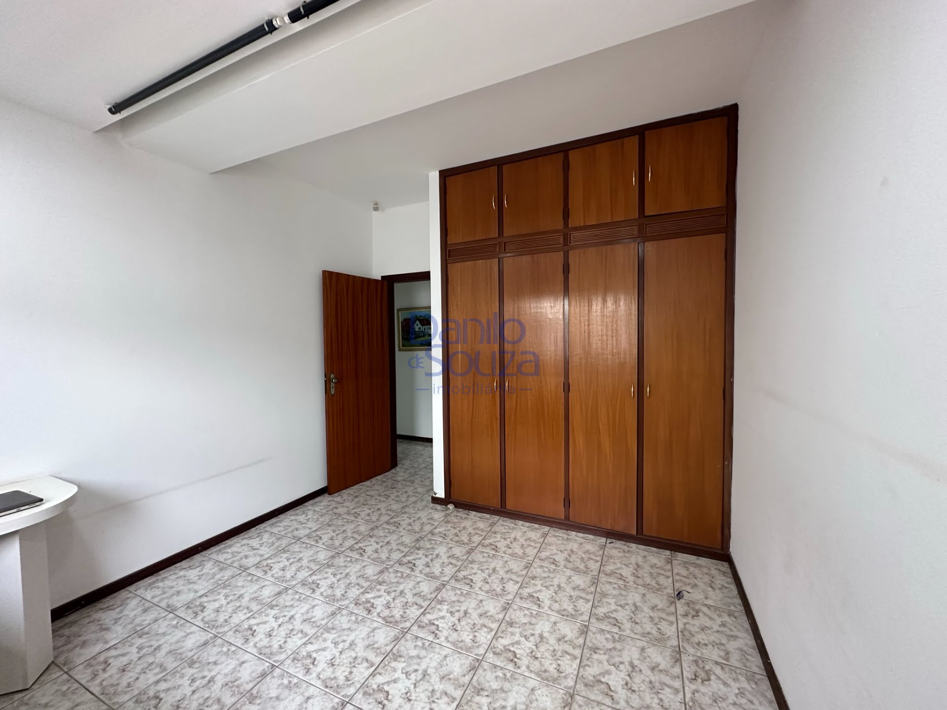 Casa à venda com 3 quartos, 1 suíte, 4 vagas e 744m² no Vila Santa Terezinha, Araxá (MG) — foto 10 de 22