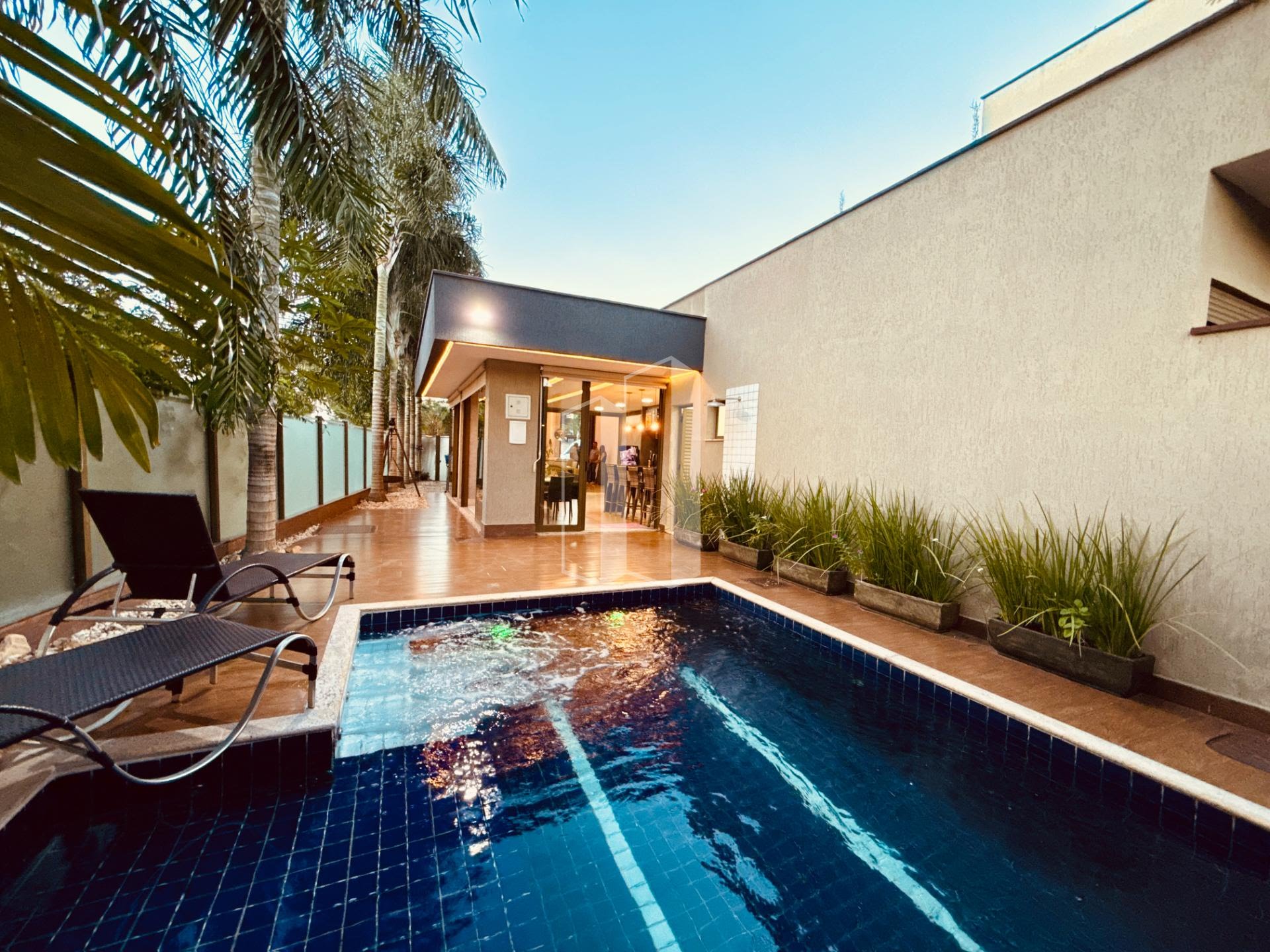 Casa à venda com 3 quartos, 3 suítes, 3 vagas e 240m² no Residencial Goiânia Golfe Clube, Goiânia (GO) — foto 29 de 30