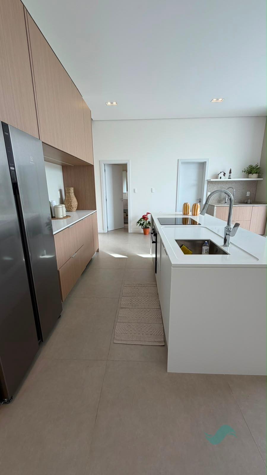 Casa à venda com 3 quartos, 3 suítes, 2 vagas e 278m² no Canto do Lamim, Florianópolis (SC) — foto 3 de 13