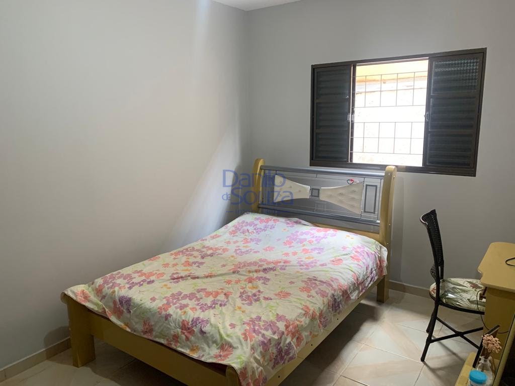 Casa à venda com 3 quartos, 1 suíte, 4 vagas e 410m² no Camuá, Araxá (MG) — foto 9 de 12