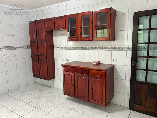 Cozinha com armários