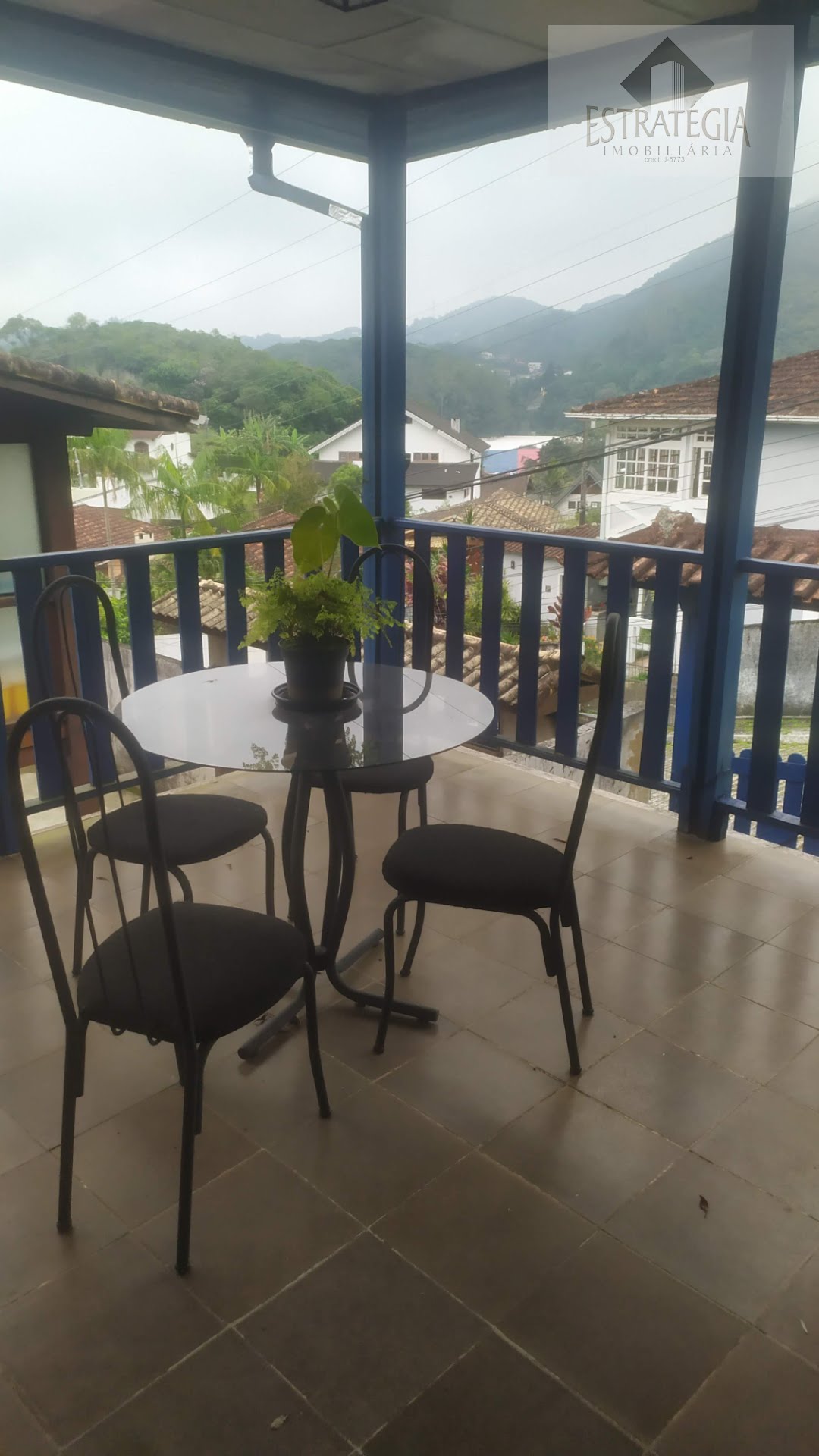 Casa à venda com 3 quartos, 1 suíte, 4 vagas e 174m² no Quitandinha, Petrópolis (RJ) — foto 24 de 30