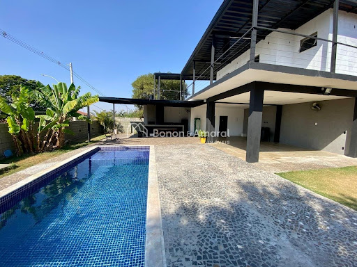 Chácara, 3 quartos, 224 m² - Foto 1