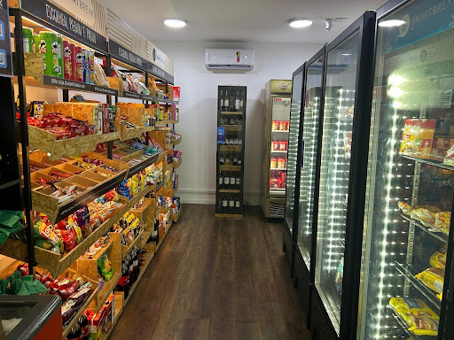 Mini-mercado, outra vista
