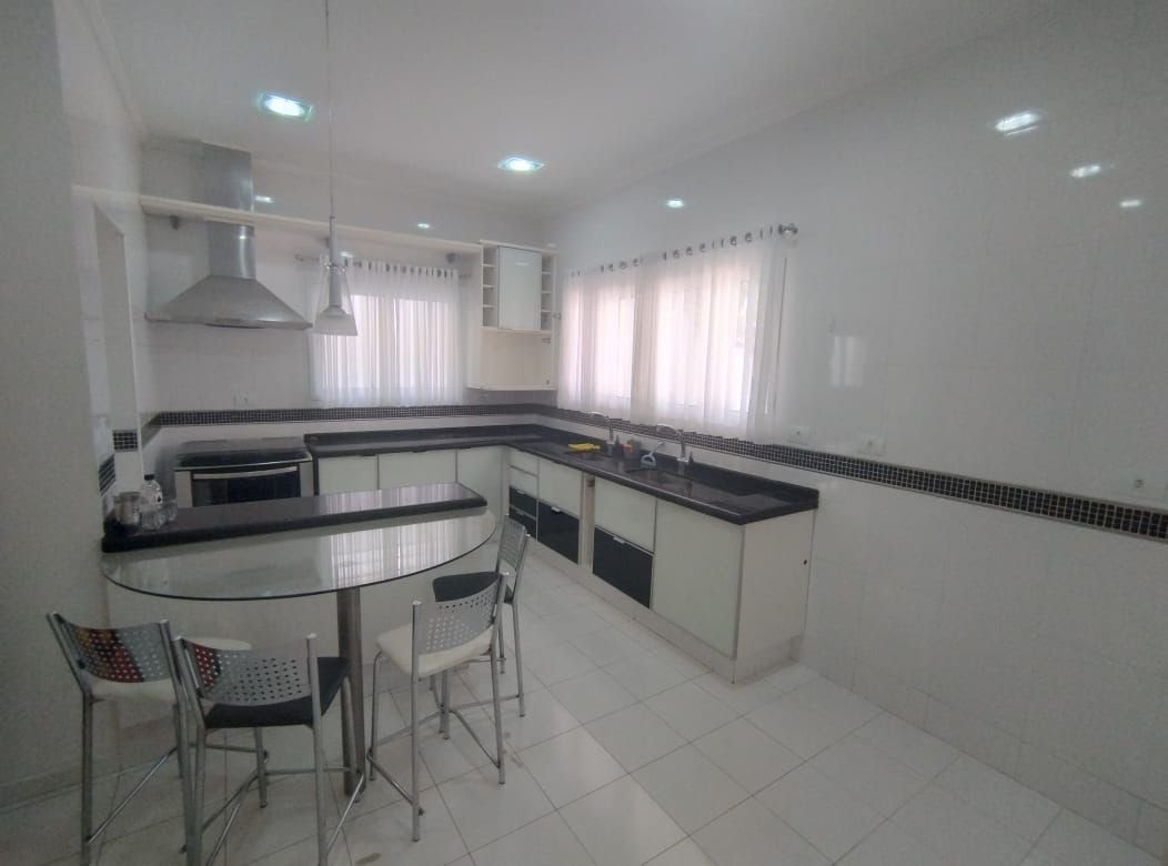 Casa para alugar com 3 quartos, 3 suítes, 4 vagas e 412m² no Jardim Residencial Tivoli Park, Sorocaba (SP) — foto 9 de 30