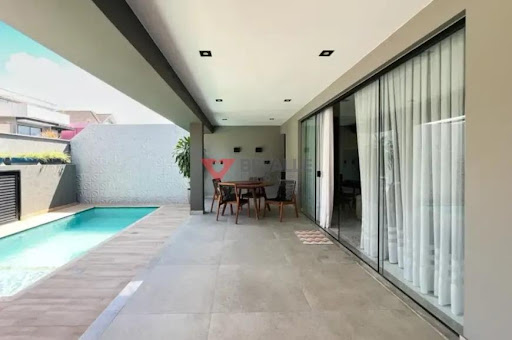 Casa à venda no Recreio dos Bandeirantes: 300m², 4 suítes