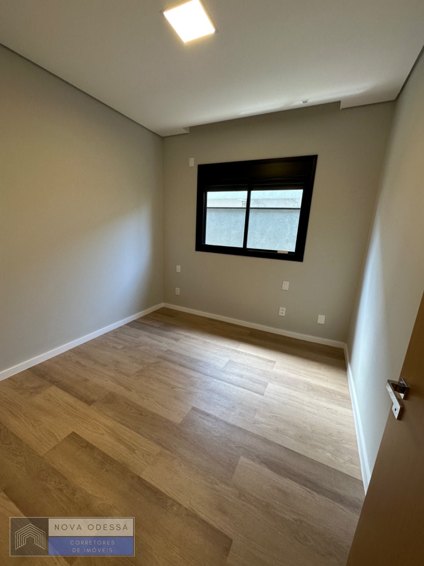 Casa à venda com 3 quartos, 1 suíte, 5 vagas e 185m² no Engenho Velho II, Nova Odessa (SP) — foto 9 de 22