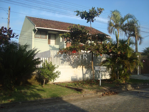Sobrado próximo ao mar a venda em Matinhos