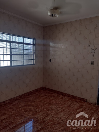 Casa padrão em Independência  -  Ribeirão Preto