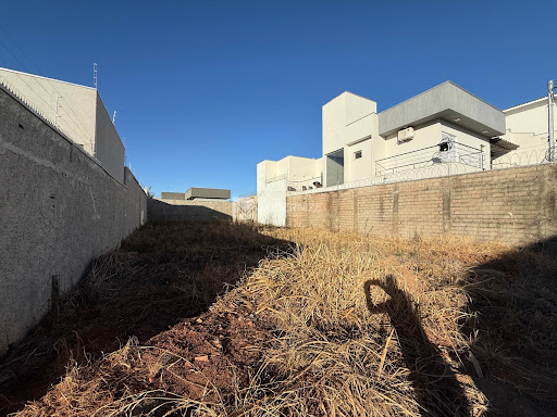 Lote / Terreno em Residencial Village  -  Catalão