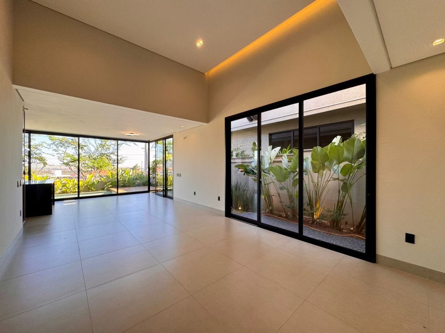 Casa à venda com 4 quartos, 4 suítes, 4 vagas e 261m² no Condomínio Terras de Florença, Ribeirão Preto (SP) — foto 18 de 30