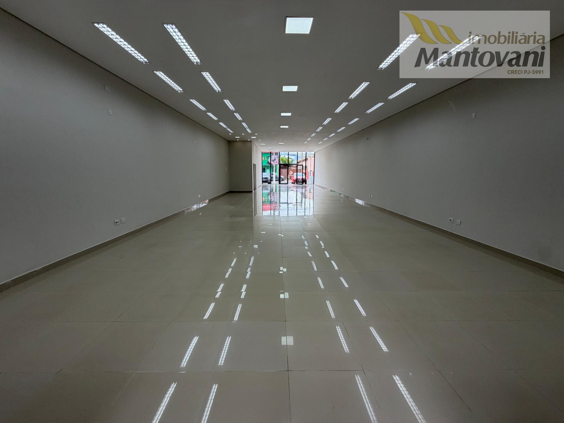 Comercial para alugar com 4 banheiros, 2 vagas e 250m² no Centro, Tatuí (SP) — foto 3 de 13