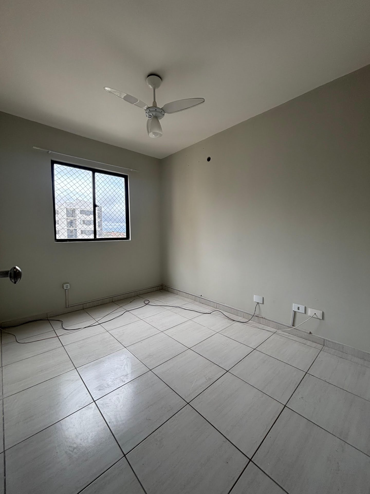 Apartamento para alugar com 3 quartos, 1 suíte, 1 vaga e 70m² no Muchila, Feira de Santana (BA) — foto 5 de 8