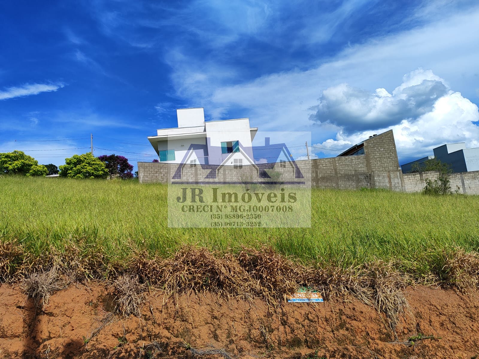 Terreno à venda com 300m² de terreno no Bairro Laje, Piranguinho (MG) — foto 3 de 6