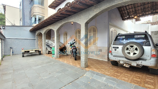 Casa à venda em Imbaúbas, Ipatinga | 243m², 6 dorms