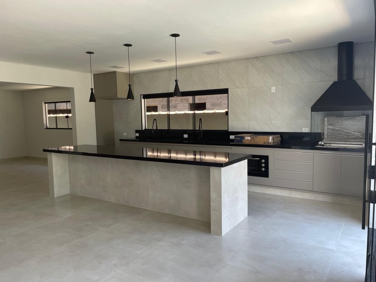 Casa à venda com 3 quartos, 5 banheiros, 3 vagas e 300m² no Jardim Carolina, Ubatuba (SP) — foto 9 de 24