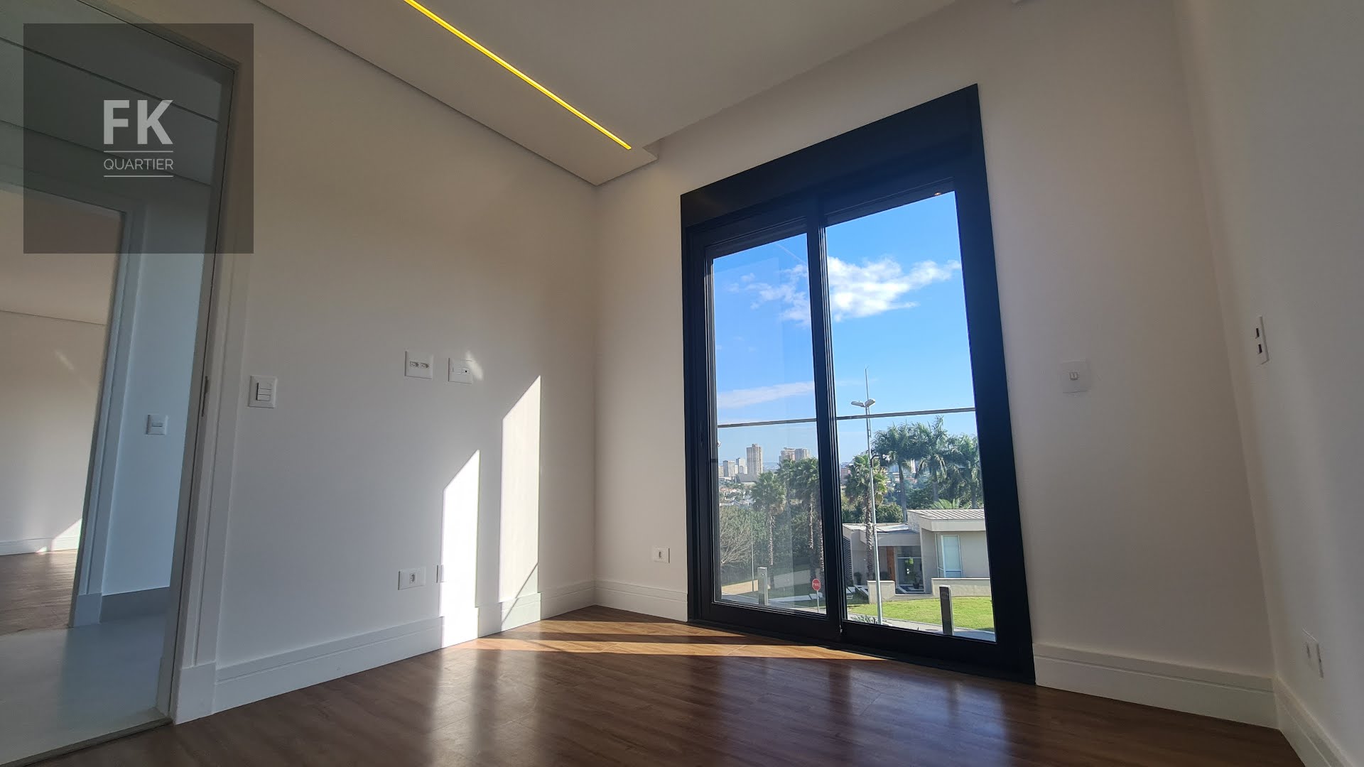 Casa à venda com 5 quartos, 5 suítes, 4 vagas e 560m² no Tamboré, Barueri (SP) — foto 4 de 30