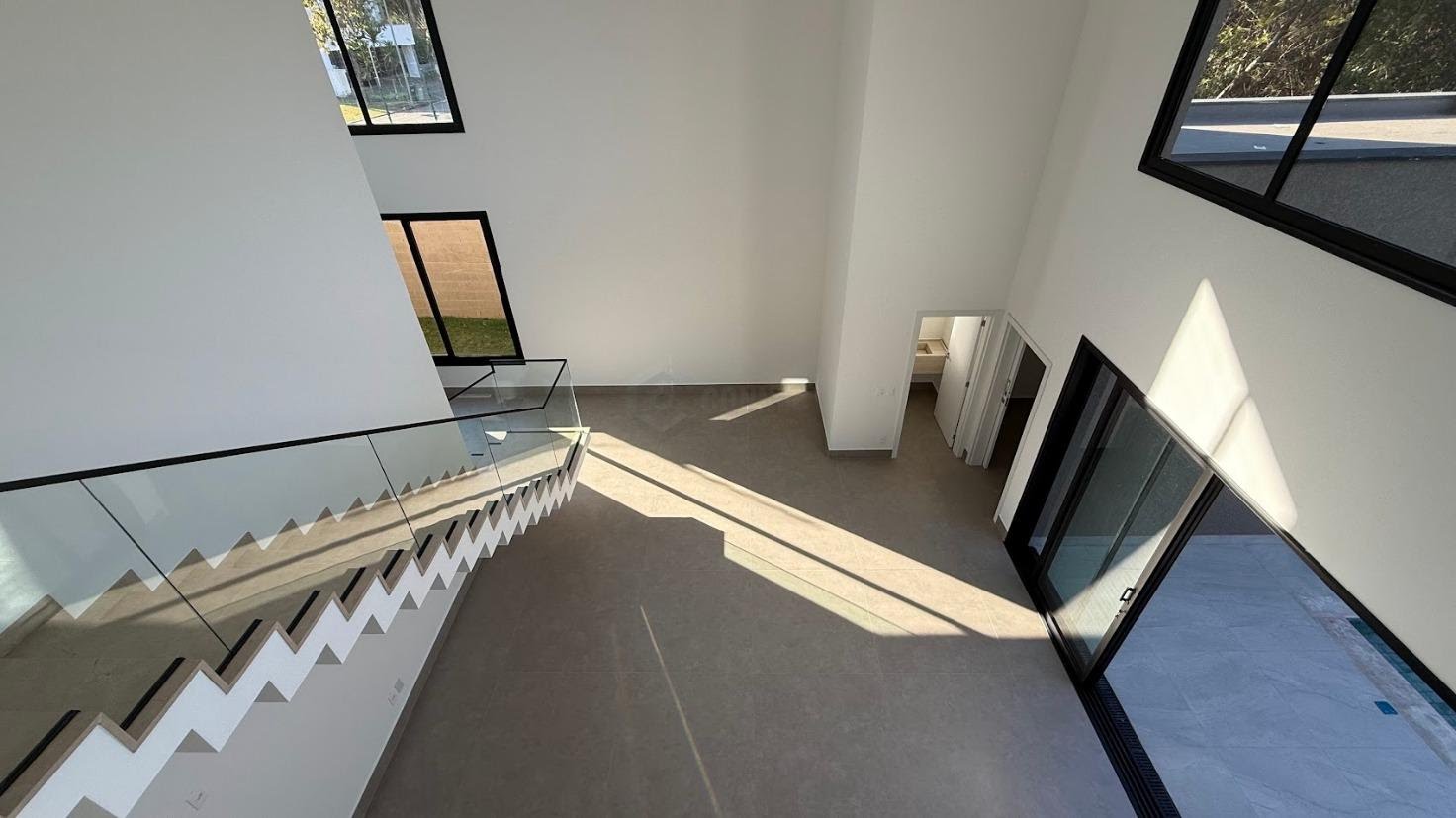 Casa à venda com 4 quartos, 4 suítes, 6 vagas e 399m² no Alphaville Nova Esplanada 2, Votorantim (SP) — foto 9 de 28